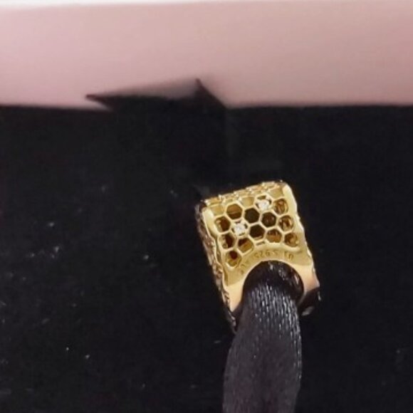 Pandora Shine Honeycomb Lace Heart Charm with Clear Zirconia 767039CZ- VERY RARE - Picture 9 of 16